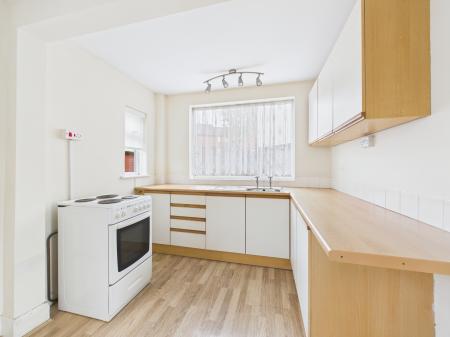 2 bedroom Semi-detached house for sale in Granby Close, Hinckley, LE10