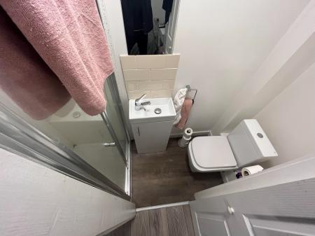 2 bedroom Flat to let in Oxford Street, Leicester, LE1