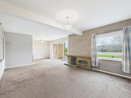 3 bedroom Detached bungalow to let in Gorse Lane, Oadby, LE2