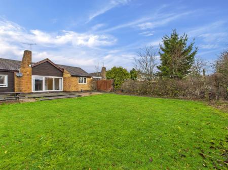 3 bedroom Detached bungalow to let in Gorse Lane, Oadby, LE2