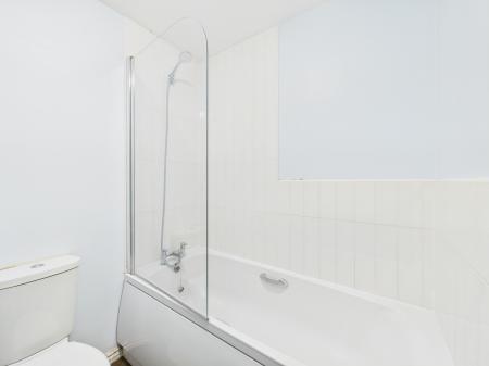 2 bedroom Town house to let in Dairy Way, Kibworth, LE8