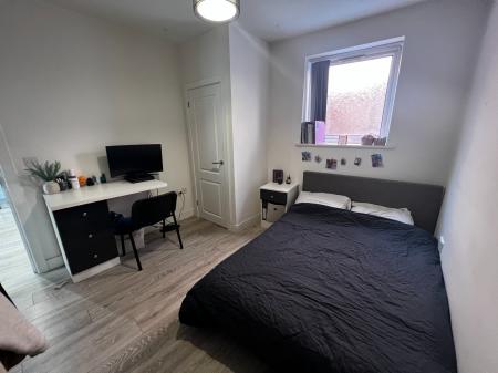 1 bedroom Flat to let in Oxford Street, Leicester, LE1