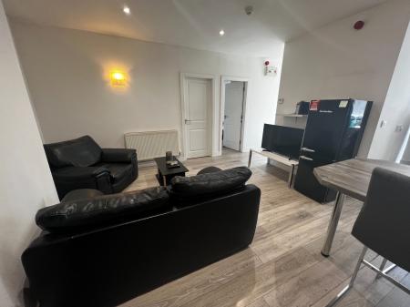 1 bedroom Flat to let in Oxford Street, Leicester, LE1