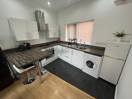 2 bedroom Flat to let in Oxford Street, Leicester, LE1