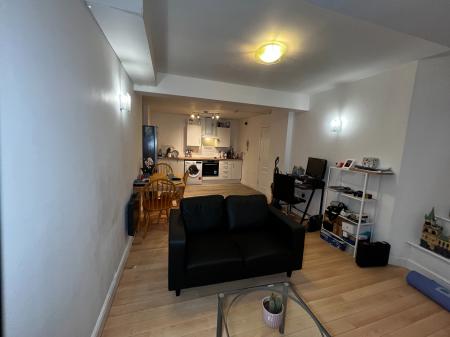 1 bedroom Flat to let in Chatham Street, Leicester, LE1