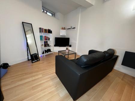 1 bedroom Flat to let in Chatham Street, Leicester, LE1