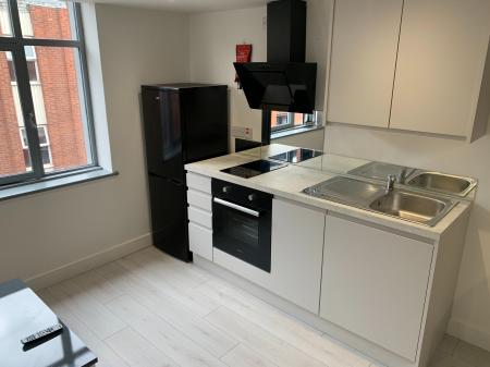 1 bedroom Flat to let in Millstone Lane, Leicester, LE1