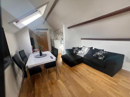 1 bedroom Flat to let in Marble Street, Leicester, LE1