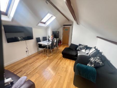 1 bedroom Flat to let in Marble Street, Leicester, LE1