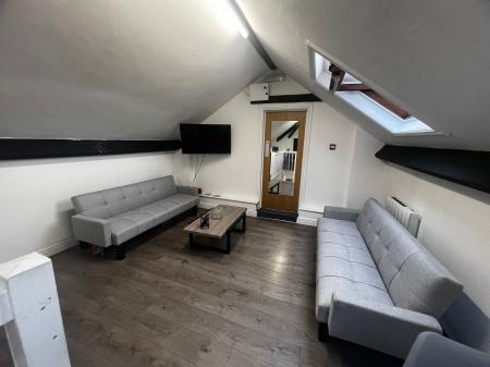 1 bedroom Flat to let in Millstone Street, Leicester, LE1