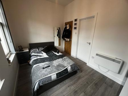 5 bedroom Flat to let in Millstone Street, Leicester, LE1