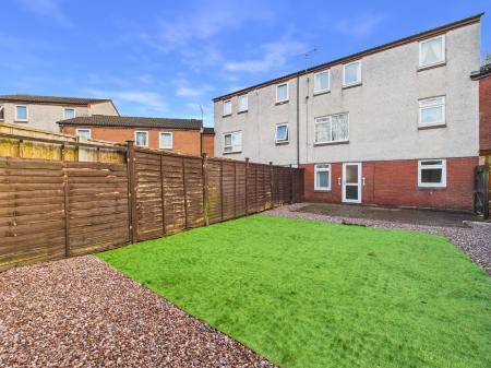 5 bedroom Terraced House to let in Neston Gardens, Leicester, LE2