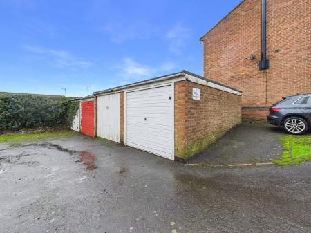 2 bedroom Terraced House to let in Lillingstone Close, Markfield, LE67