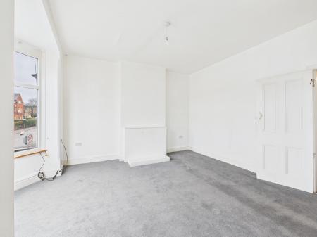 2 bedroom Flat to let in Fosse Road South, Leicester, LE3