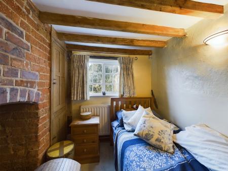 3 bedroom Cottage to let in Markfield Road, Groby, LE6