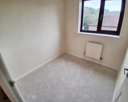 2 bedroom Terraced House for sale in Rudkin Drive, Sleaford, NG34