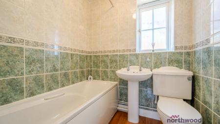 2 bedroom Bungalow for sale in St. Albans Close, Bracebridge Heath, Lincoln, LN4