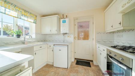 2 bedroom Bungalow for sale in St. Albans Close, Bracebridge Heath, Lincoln, LN4