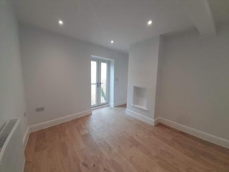 4 bedroom Link detached house to let in High Street, Newton On Trent, Lincoln, LN1