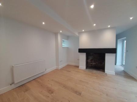 4 bedroom Link detached house to let in High Street, Newton On Trent, Lincoln, LN1