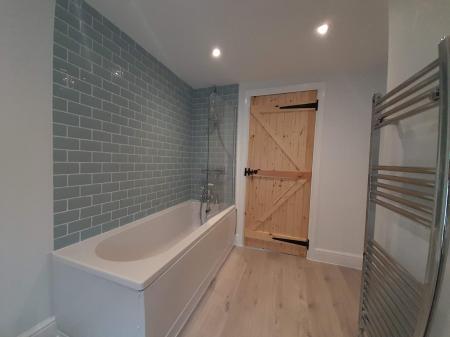 4 bedroom Link detached house to let in High Street, Newton On Trent, Lincoln, LN1