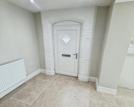4 bedroom Terraced House to let in High Street, Newton On Trent, Lincoln, LN1