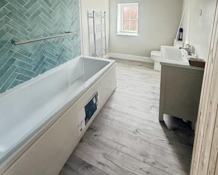 4 bedroom Terraced House to let in High Street, Newton On Trent, Lincoln, LN1