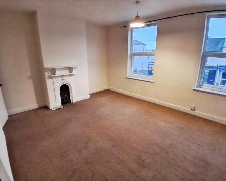 3 bedroom Terraced House to let in Burton Road, Lincoln, LN1