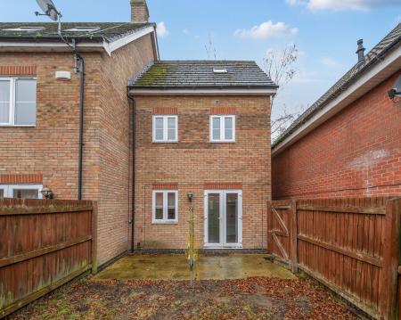 3 bedroom Terraced House for sale in Carnoustie Drive, Lincoln, LN6