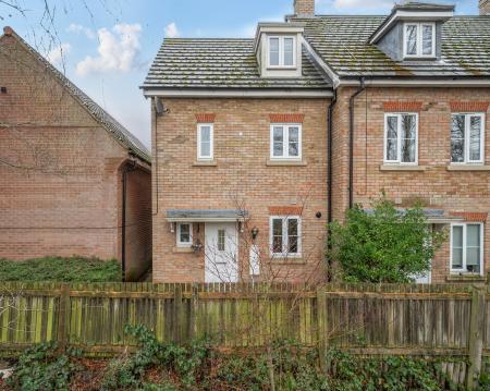 3 bedroom Terraced House for sale in Carnoustie Drive, Lincoln, LN6