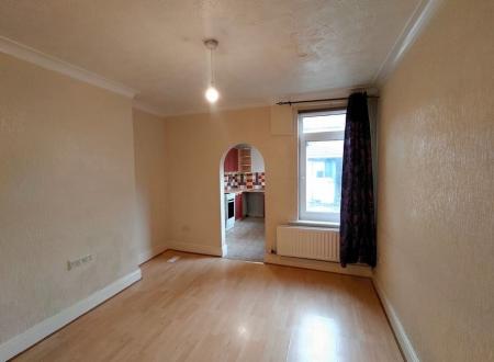 2 bedroom Terraced House to let in Ashfield Street, Lincoln, Lincoln, LN2