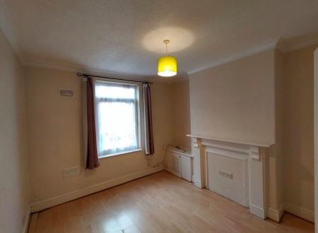 2 bedroom Terraced House to let in Ashfield Street, Lincoln, Lincoln, LN2
