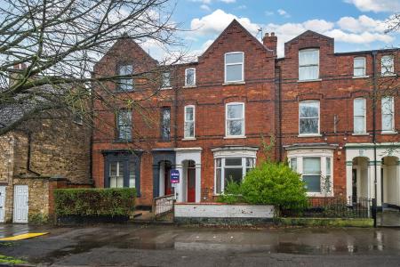 3 bedroom Terraced House for sale in Newport, Lincoln, LN1