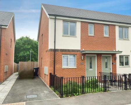 2 bedroom Semi-detached house to let in Westbrooke Place, Lincoln, LN6