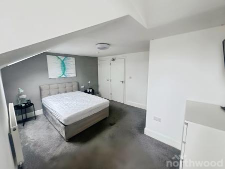 7 bedroom Semi-detached house for sale in Bedford Road, Rockferry, Birkenhead, CH42