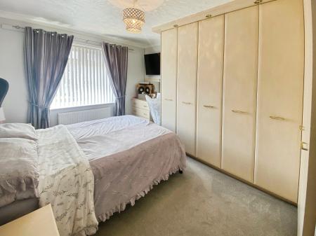 3 bedroom End of terrace house for sale in Broad Place, Norris Green, Liverpool, L11