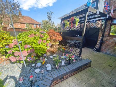 3 bedroom End of terrace house for sale in Broad Place, Norris Green, Liverpool, L11