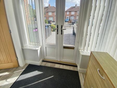 3 bedroom End of terrace house for sale in Broad Place, Norris Green, Liverpool, L11