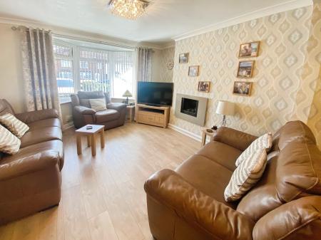 3 bedroom End of terrace house for sale in Broad Place, Norris Green, Liverpool, L11