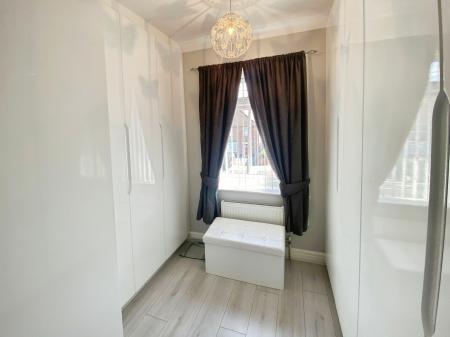 3 bedroom End of terrace house for sale in Broad Place, Norris Green, Liverpool, L11