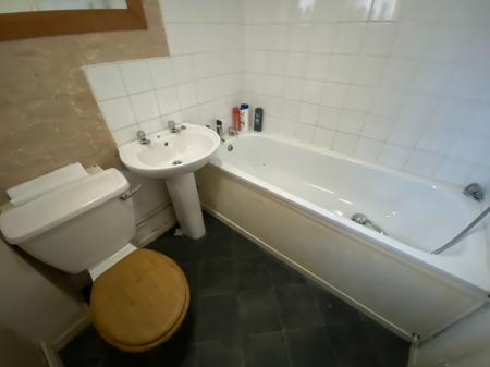 1 bedroom Flat for sale in Kearsley Close, Walton, Liverpool, L4