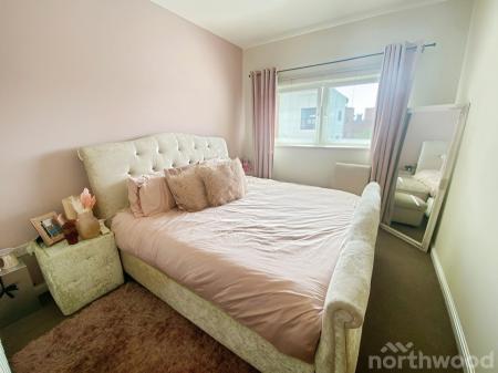 2 bedroom Flat for sale in Lowbridge Court, Garston, Liverpool, L19