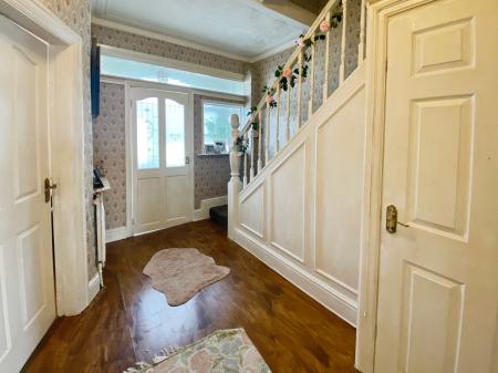 4 bedroom Terraced House for sale in Queens Drive, Stoneycroft, Liverpool, L13