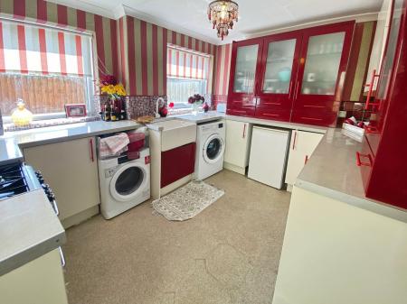 4 bedroom Terraced House for sale in Queens Drive, Stoneycroft, Liverpool, L13