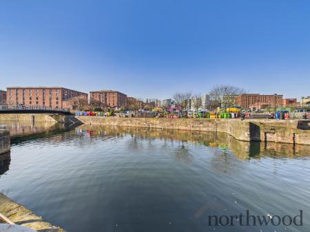 2 bedroom Flat for sale in Royal Quay, City Centre, Liverpool, L3