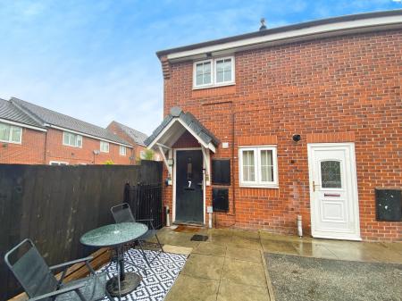 2 bedroom Flat for sale in Wervin Road, Kirkby, Liverpool, L32