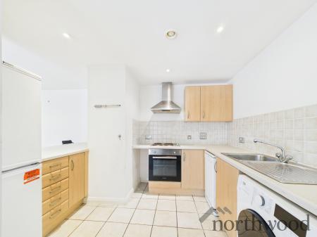 2 bedroom Flat to let in 10 Maddison Square, City Centre, Liverpool, L1