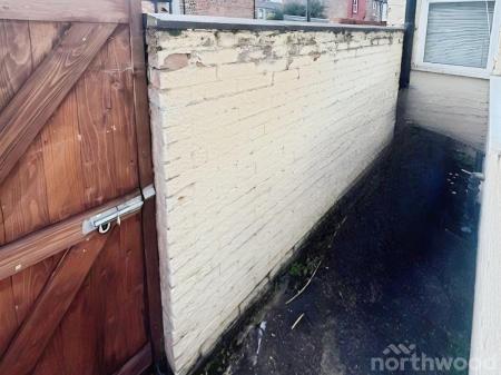 2 bedroom End of terrace house to let in Rowsley Grove, Aintree, Liverpool, L9