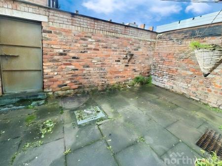 3 bedroom Terraced House to let in Toxteth Grove, Liverpool, L8