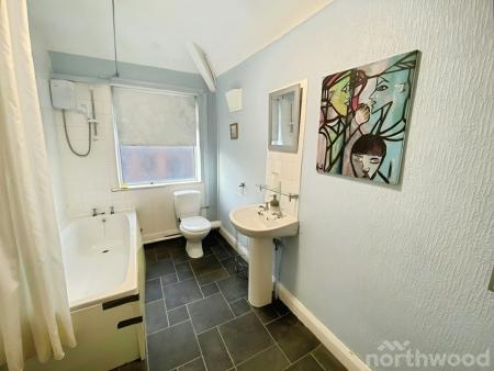 2 bedroom Terraced House to let in Seaforth Road, Liverpool, L21